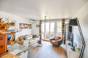 Living area - Bel appart avec balcon et clim près des Calanques (Marseille)