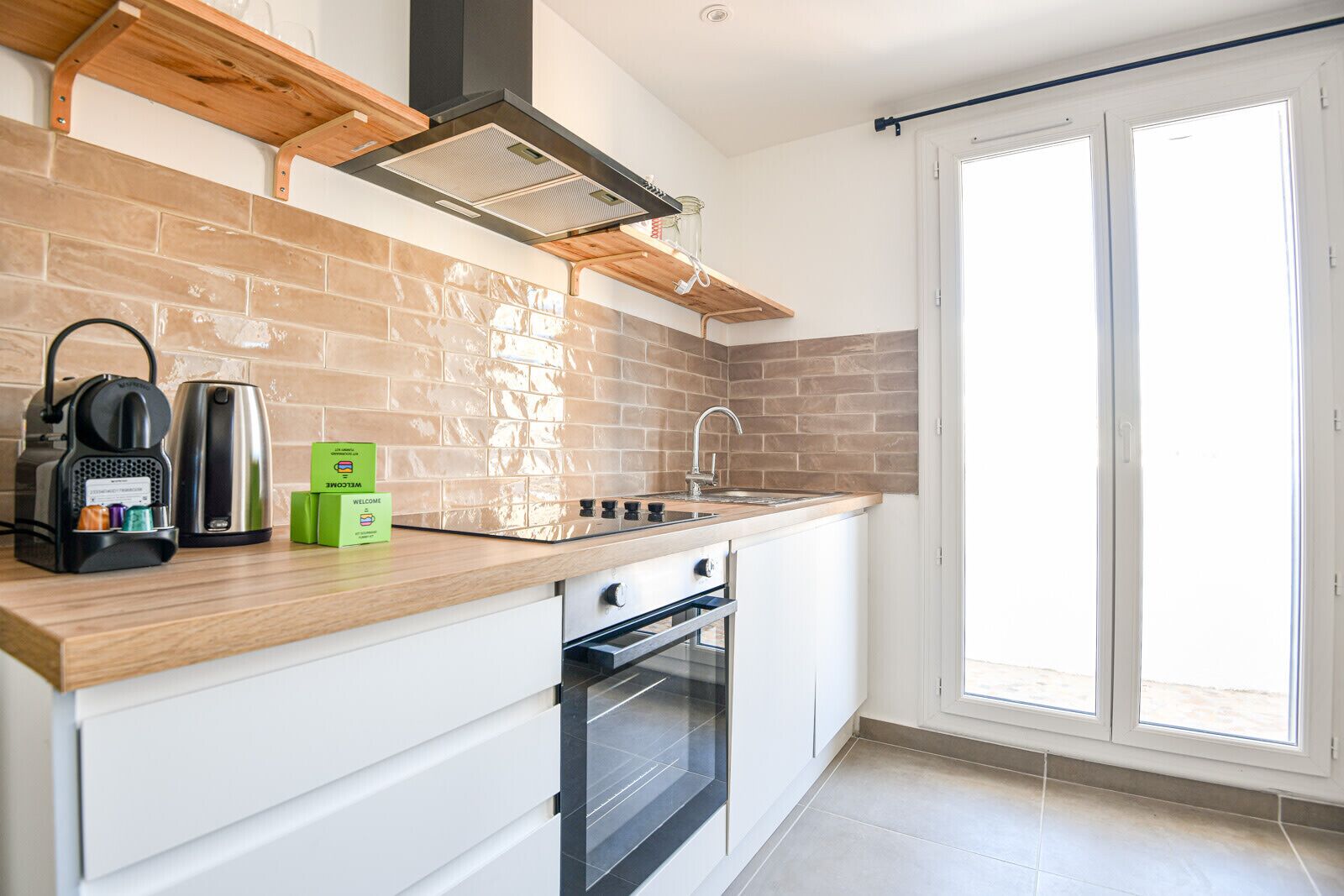 Refrigerador, horno, parrilla de estufa y lavavajillas 