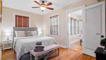 3 bedrooms, iron/ironing board, travel crib, free WiFi