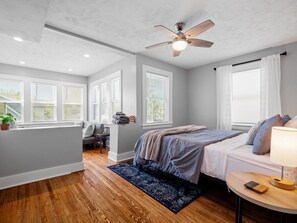 3 chambres, fer et planche à repasser, lit parapluie, Wi-Fi gratuit