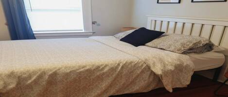 3 bedrooms, iron/ironing board, travel cot, free WiFi