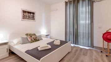 4 chambres, fer et planche Ă repasser, Wi-Fi, draps fournis