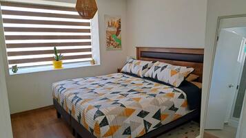 2 bedrooms, iron/ironing board, free WiFi, bed sheets