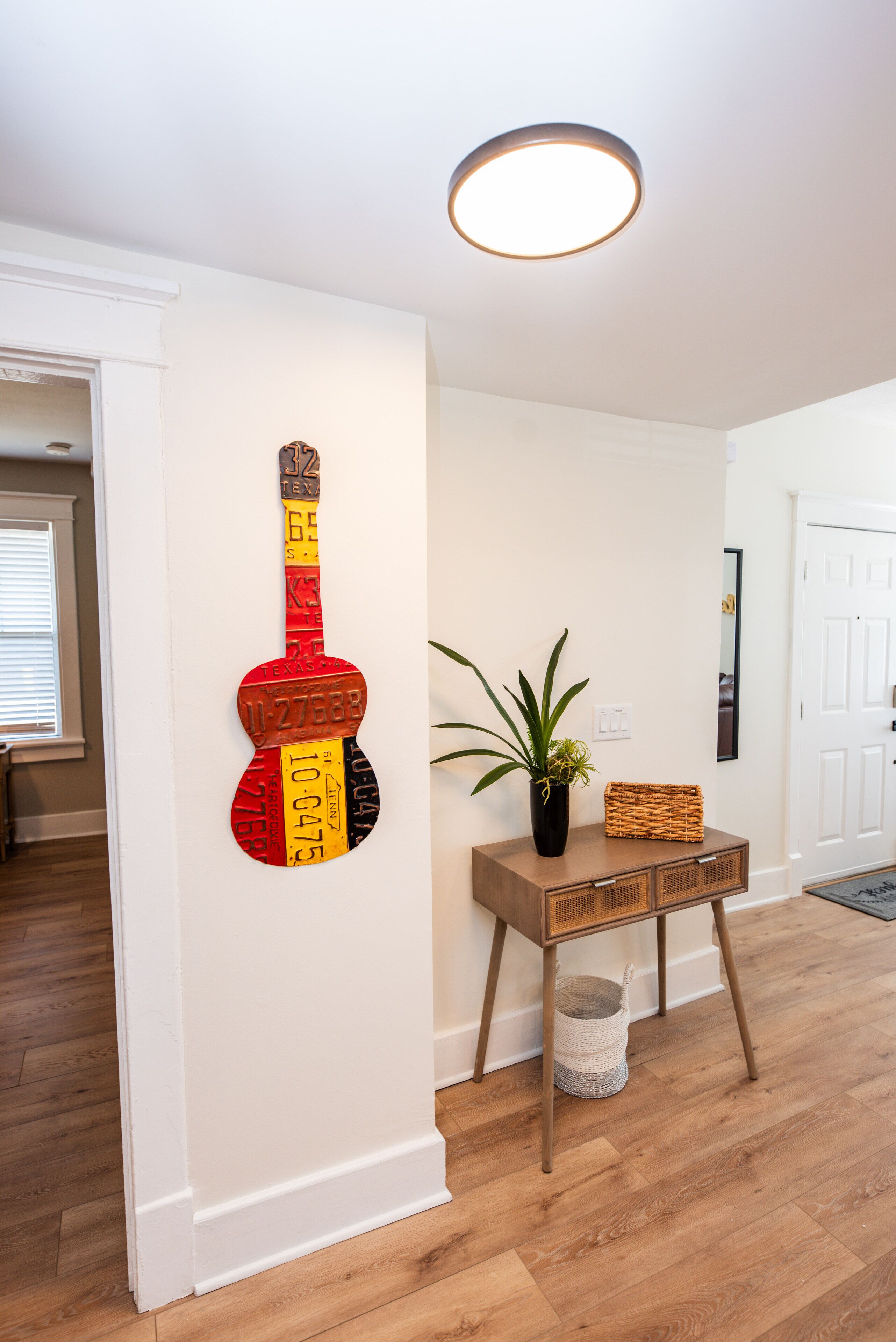 Recently Renovated, 3 BR Sleeps 10, Nashville