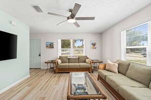 Smart-tv, tafelvoetbal en boeken