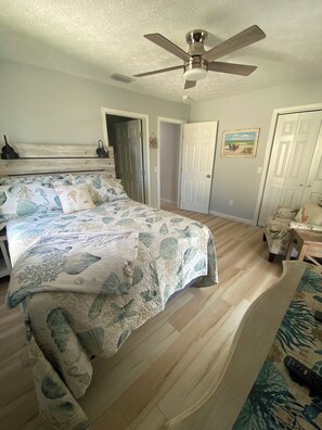 2 chambres, fer et planche à repasser, Wi-Fi gratuit, draps fournis