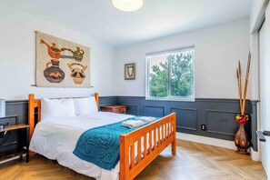 4 soverom, strykejern/-brett, reiseseng for barn og wi-fi (inkludert)