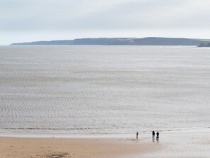 On the beach - Waimea Apartment 1| Best Location, Beach Front, Parking, Scarborough (North Yorkshire)