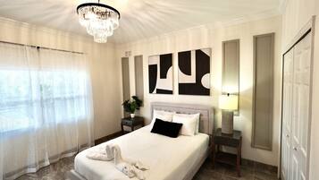 2 bedrooms, desk, iron/ironing board, free WiFi
