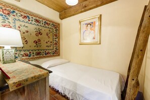 4 Schlafzimmer, Bügeleisen/Bügelbrett, WLAN, Bettwäsche