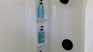 Towels, soap, shampoo, toilet paper