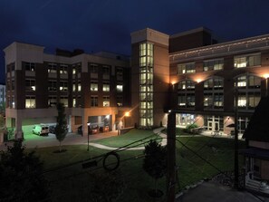 Exterior - Firefly Suite (Warren)