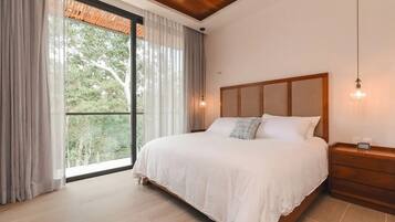 4 chambres, fer et planche à repasser, Wi-Fi, draps fournis