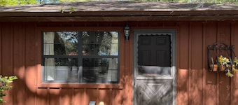 Rustic Lake View Cottage