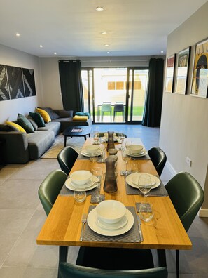 Dining - Lucky 13, Modern Living on the Yorkshire Wolds Way, UK (South Cave)
