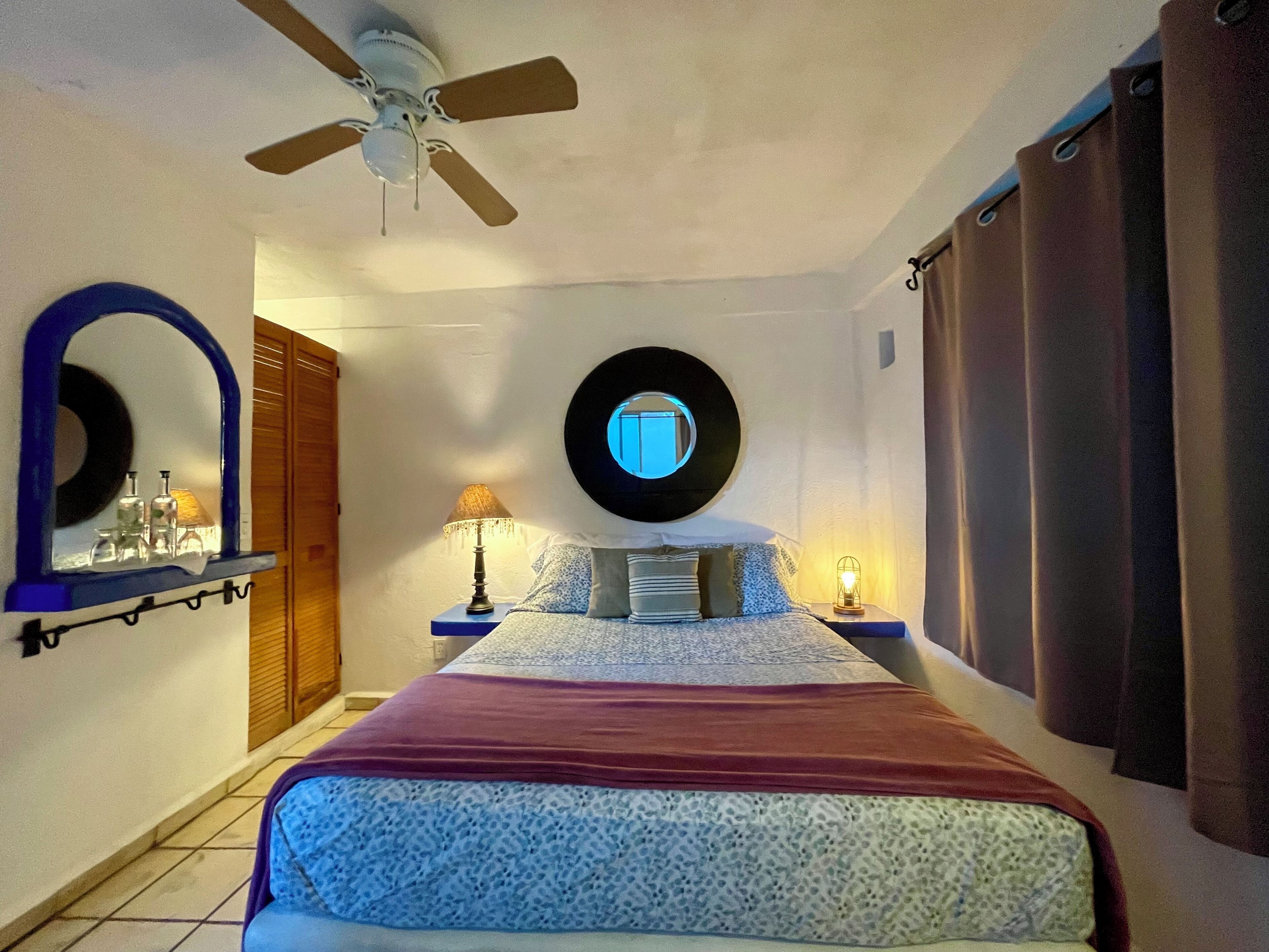 1 bedroom, travel cot, WiFi, bed sheets