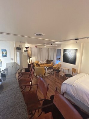 1 bedroom, iron/ironing board, free WiFi, bed sheets - Studio condo in the heart of downtown Telluride - Sleeps 4 (Telluride)