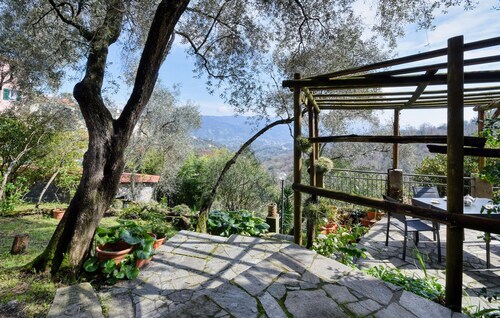 4 bedroom nice home in Camogli