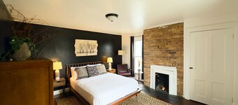 Modern Farmhouse in town.