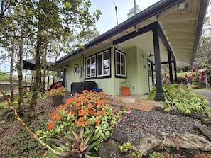 Exterior - Cozy Volcano Cottage  (Volcano)