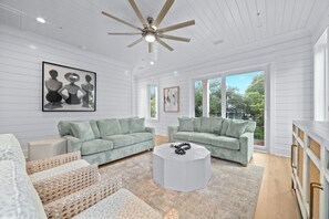 TV - Ta-Kee-La Sunrise at The Osprey | Pool | Bayside Dock | My Beach Getaways (Orange Beach)