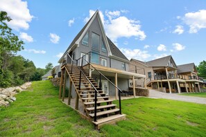 Exterior - New Home - Thunderbird Lakefront - Large Deck (Cherokee Village)