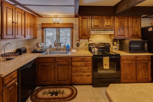 Large Chalet near Bretton Woods!