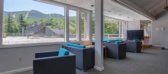 Loon Mountain Retreat! Hot Tub, Pool & More!