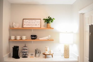 Interior - Bahama Villa - Minutes to Venice Beaches (Venice)