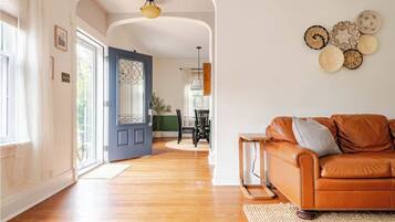 Smart TV, books, offices, computer monitors