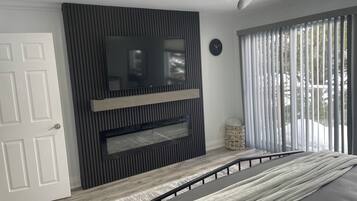 4 chambres, bureau, fer et planche à repasser, accès au Wi-Fi (inclus)