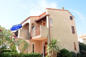 Exterior - Apartment 'F K K Ferienwohnung Oasis Naturist' with Shared Pool, Shared Garden and Wi-Fi (Leucate)