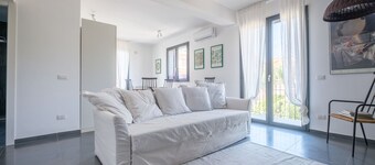 Holiday Home 'Ninai Sea Holiday Apartment 2' with Balcony, Wi-Fi and Air Conditioning