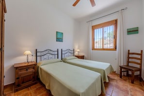2 bedrooms, free WiFi, bed sheets
