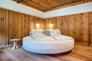 2 makuuhuonetta, ilmainen Wi-Fi, vuodevaatteet, pääsy pyörätuolilla