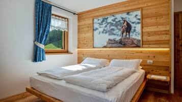 2 bedrooms, free WiFi, bed sheets, wheelchair access