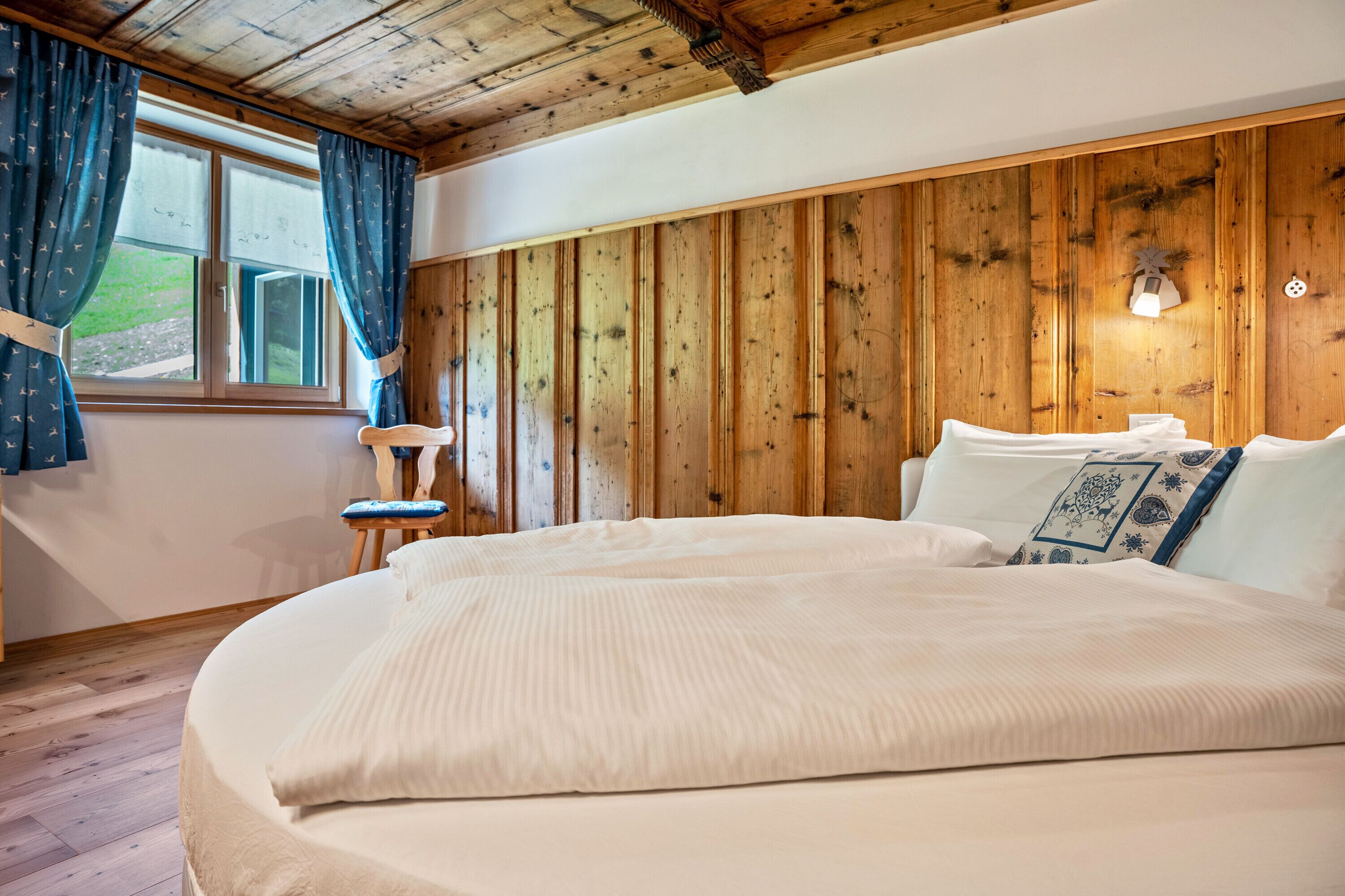 2 bedrooms, free WiFi, bed sheets, wheelchair access