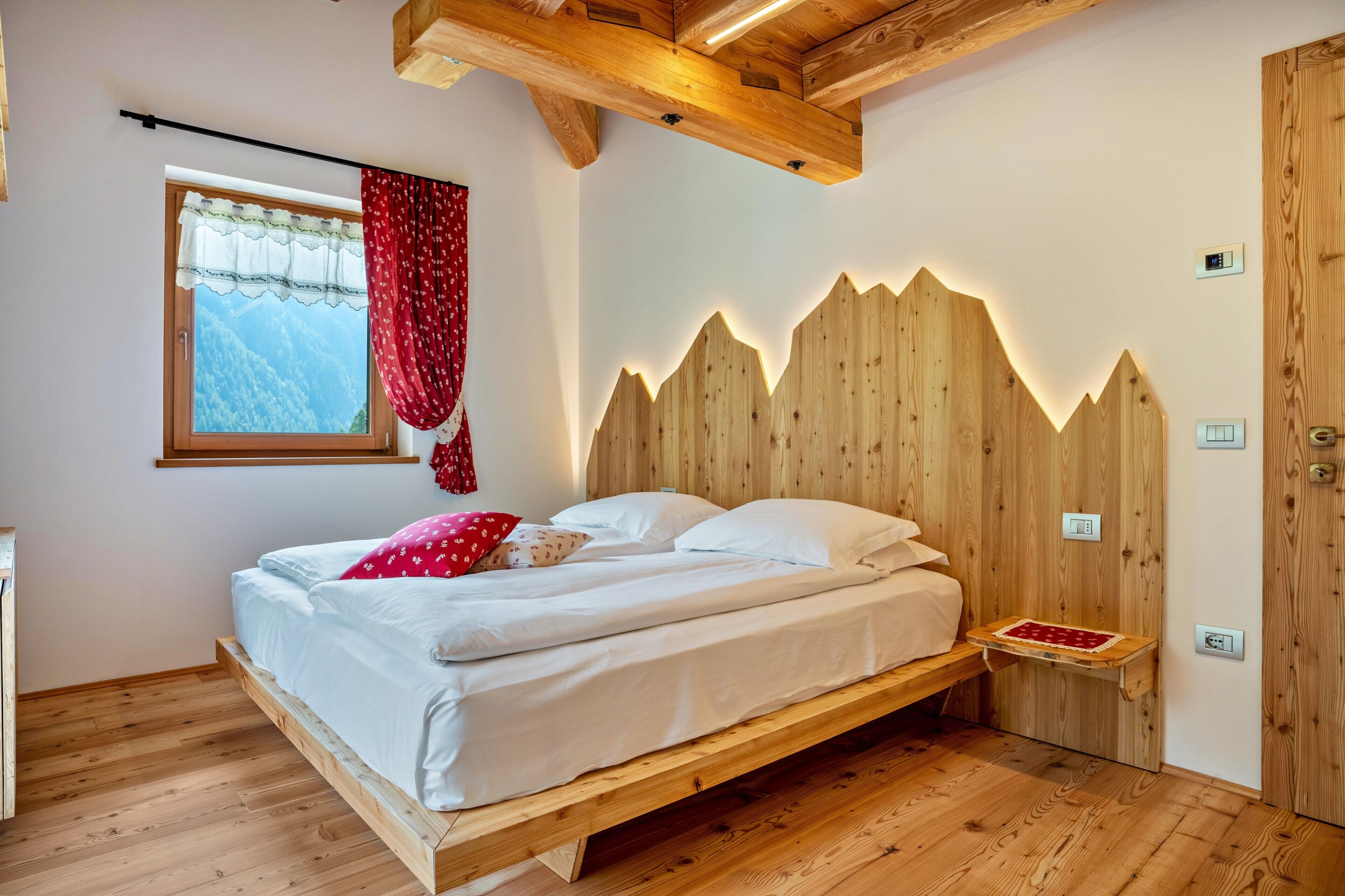 2 quartos, Wi-Fi de cortesia, roupa de cama