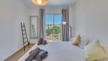 2 habitaciones, tabla de planchar con plancha y wifi gratis