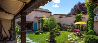 Holiday Home 'Casa Rural La Cepedana' with Private Terrace, Private Garden and Wi-Fi