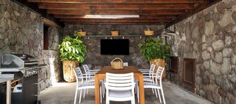 Vacation Home 'Finca El Refugio' with Mountain View, Private Terrace and Wi-Fi