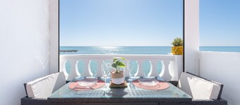 'casAcamer Sur' : une maison au cœur de la mer, un espace de vie.