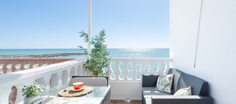 Apartment 'casAcamer Norte' with Sea View, Private Terrace and Air Conditioning