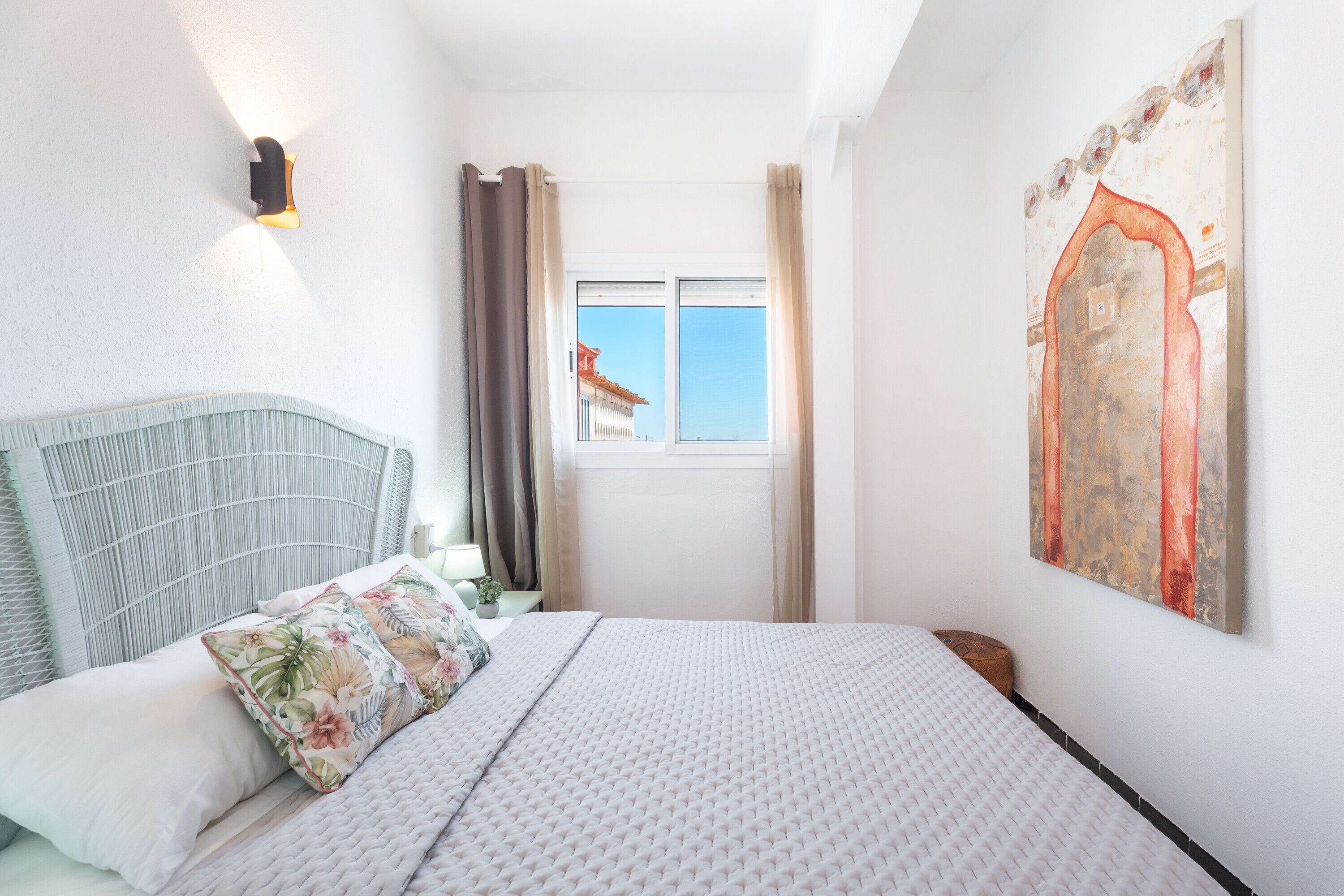 2 slaapkamers, een strijkplank/strijkijzer, gratis wifi, beddengoed