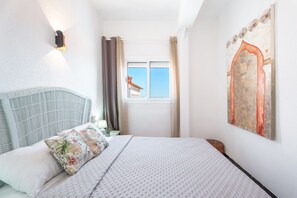 2 makuuhuonetta, silitysrauta/-lauta, ilmainen Wi-Fi, vuodevaatteet