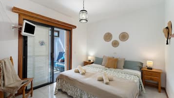 1 bedroom, iron/ironing board, free WiFi, bed sheets