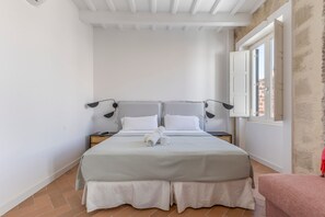 1 bedroom, free WiFi, bed sheets - Apartment 'Suite 3' with Wi-Fi and Air Conditioning (Maó)