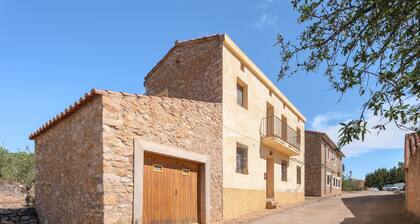 Holiday Home 'Casa Del Practicant' with Mountain Views, Private Terrace and Private Garden
