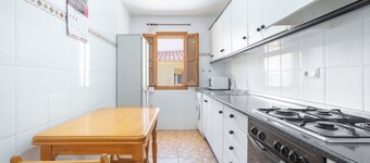 Apartment 'Antiga Escola De Molinell' with Mountain View, Private Terrace and Private Garden