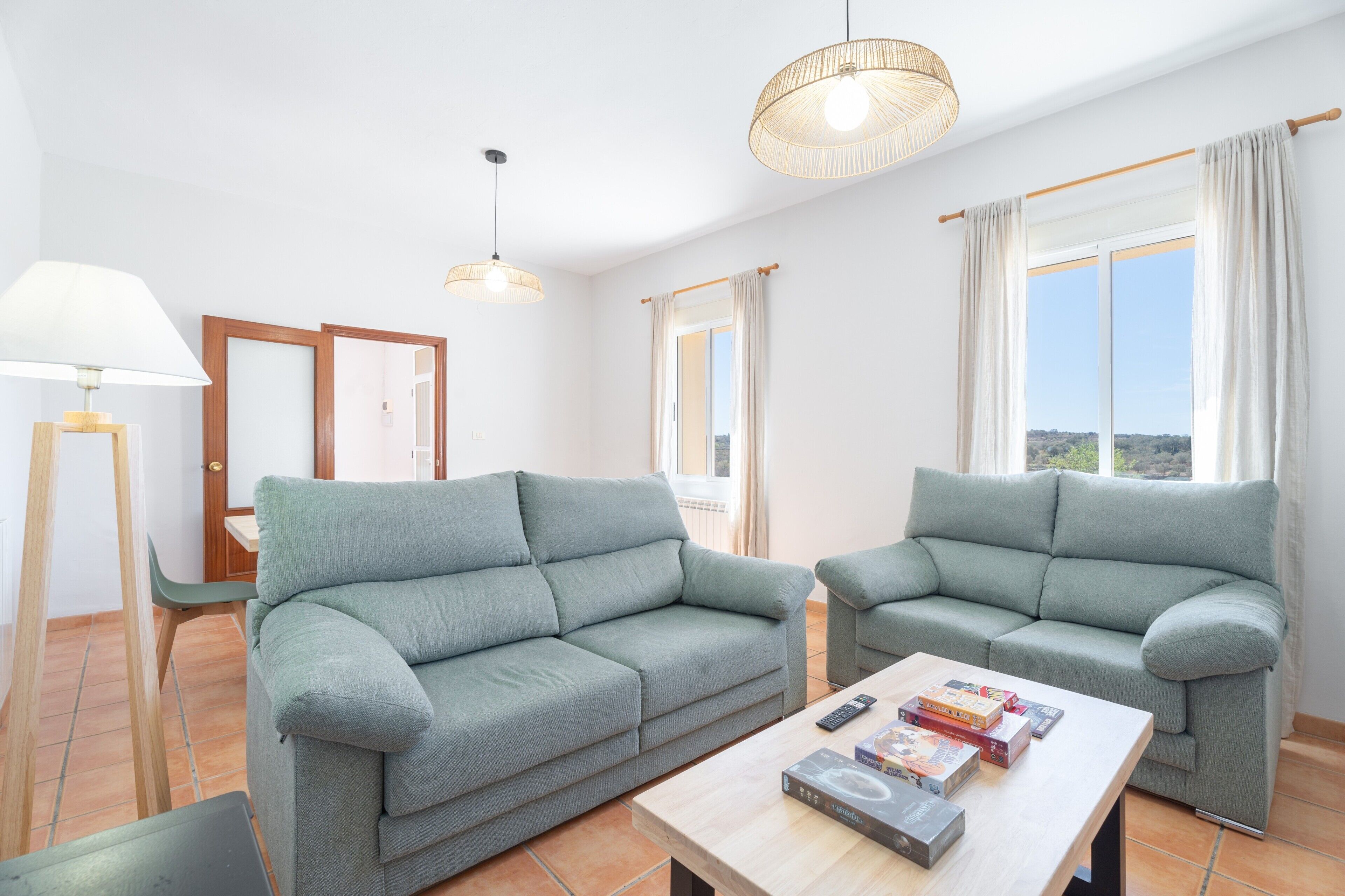 Télévision, cheminée